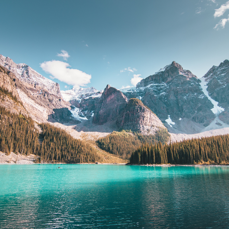 An image of Canadian mountains used to reflect authority on the blog topic of how to apply for a Canadian visitor visa